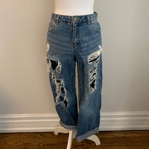 Distressed Boyfriend Jeans Size 28